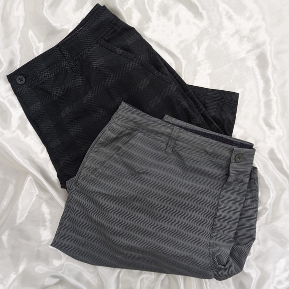 Pair of 2 HangTen Men's XXL Size 42 Gray and Black Zip-Up Hybrid Chino Shorts - Picture 1 of 15